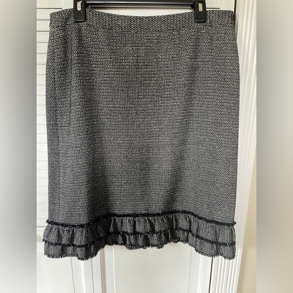 Talbot Black & Silver Tweed Skirt Double Fringed Hem Skirt Size 12